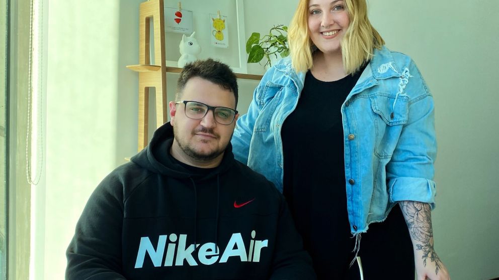 Ariana Onega y Luciano Ghione, creadores de Empretienda