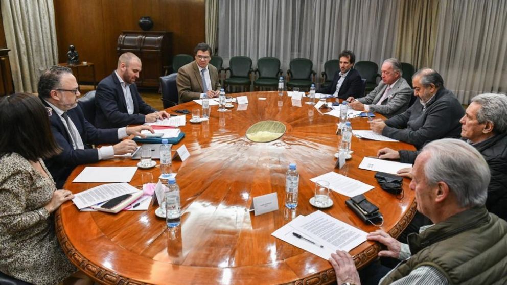 En la mesa propuesta por el Presidente se incorporarán otras entidades empresarias además de la UIA