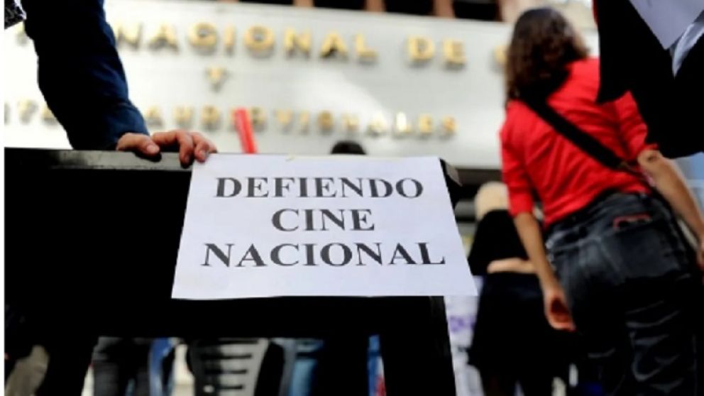 Respaldo a una ley para garantizar el financimiento a la actividad cultural 
