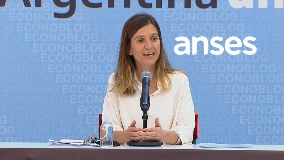 Fernanda Raverta explicó que hubo algunas demoras en el sistema por "la magnitud de personas" en la web de Anses