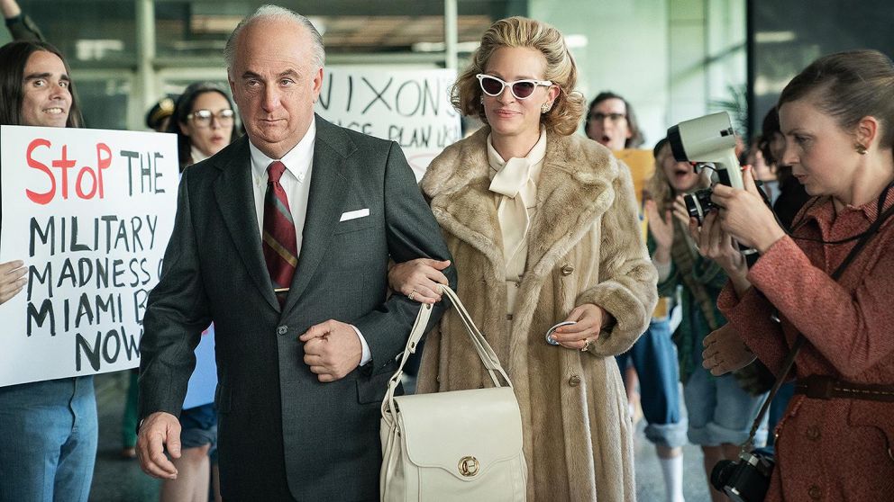 Sean Penn y Julia Roberts, transformados en el polémico matrimonio Mitchell.