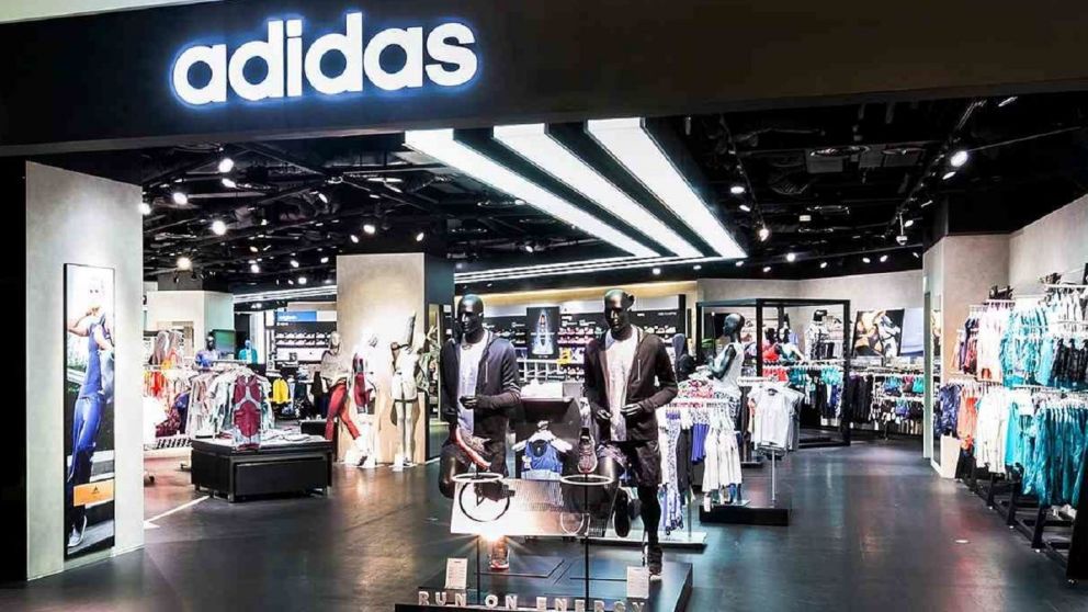 Adidas busca empleados en el país