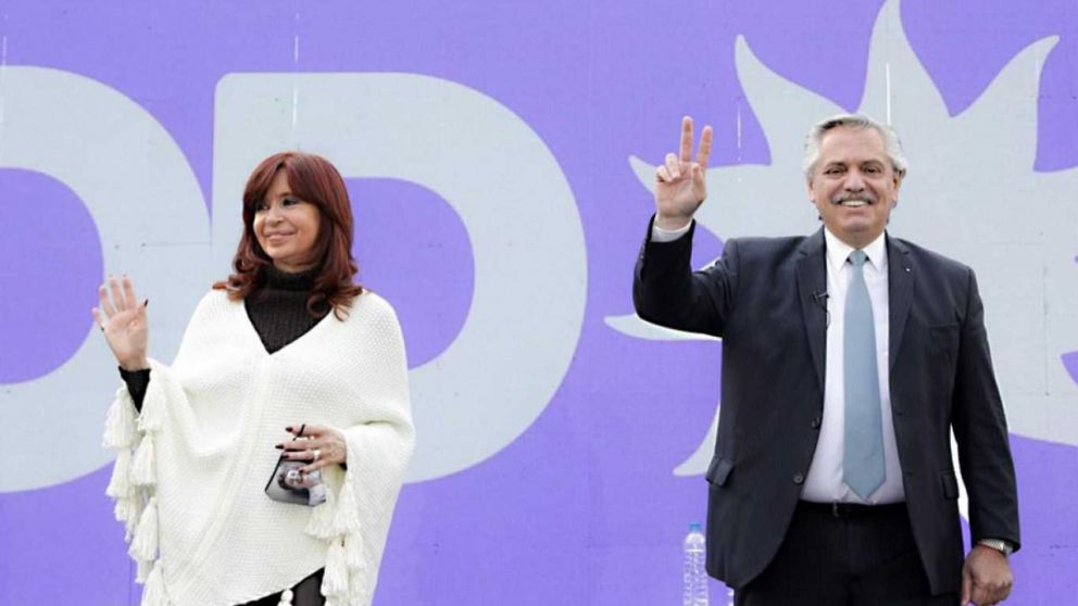 Ser flojitos de memoria es funcional a la derecha