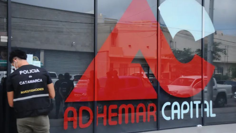 Adhemar Capital fue allanada después de la detención de sus líderes (El Ancasti)