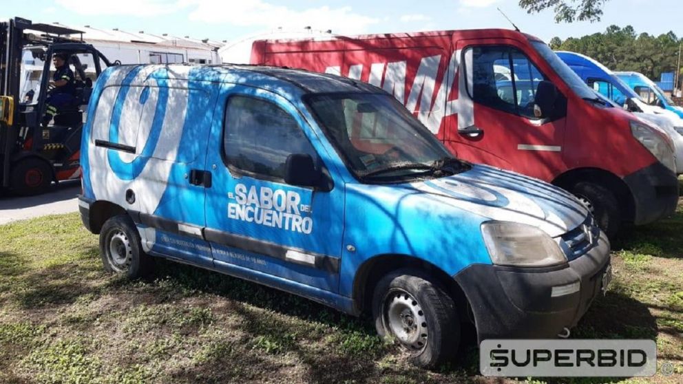 Quilmes rematará autos y camionetas pertenecientes a su flota