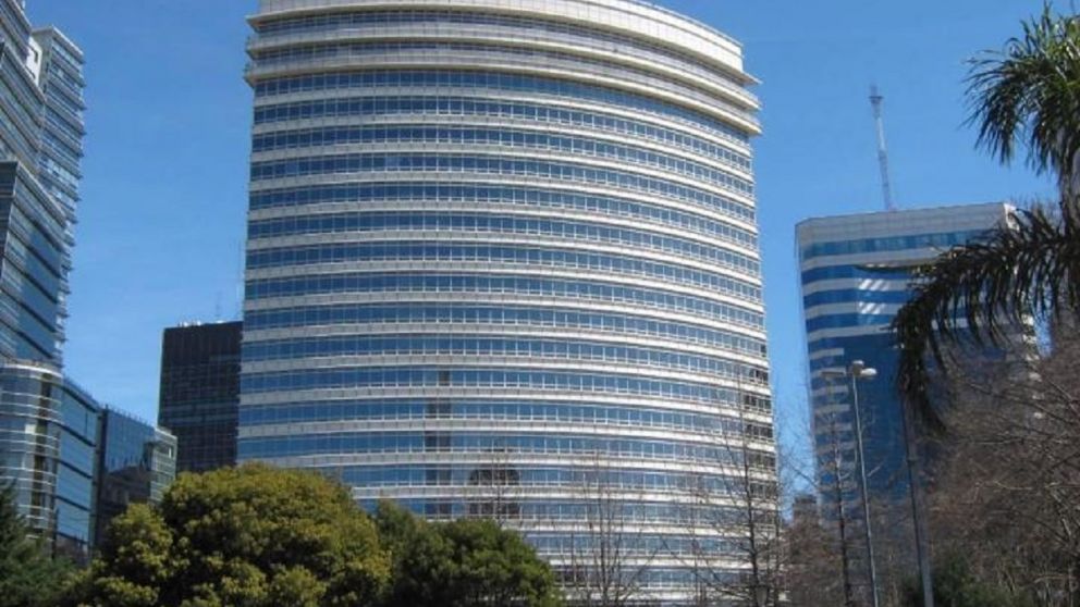 Irsa le vende el Edificio Rep�blica al grupo Petersen a cambio de USD132 millones