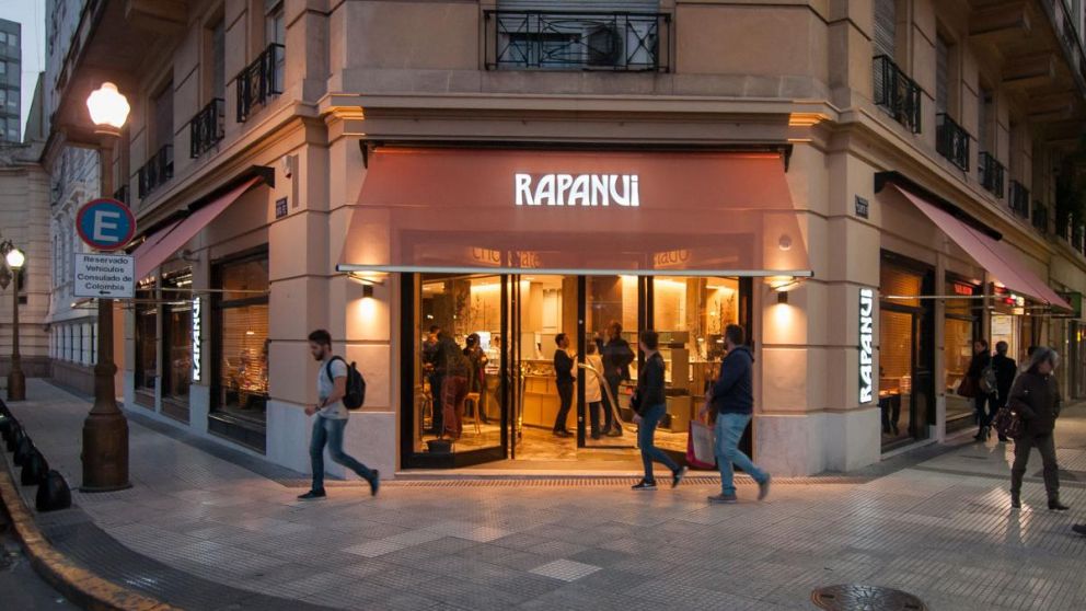 Rapanui cuenta con más de 10 locales en el país