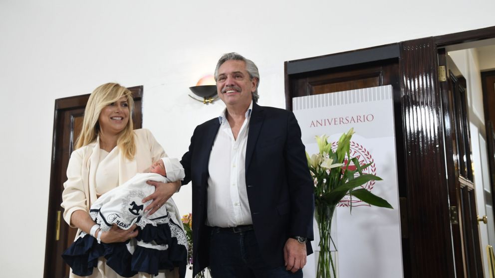 Francisco Fernández fue presentado en sociedad