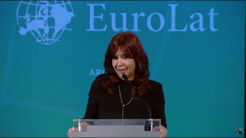 Discurso de Cristina en EuroLat
