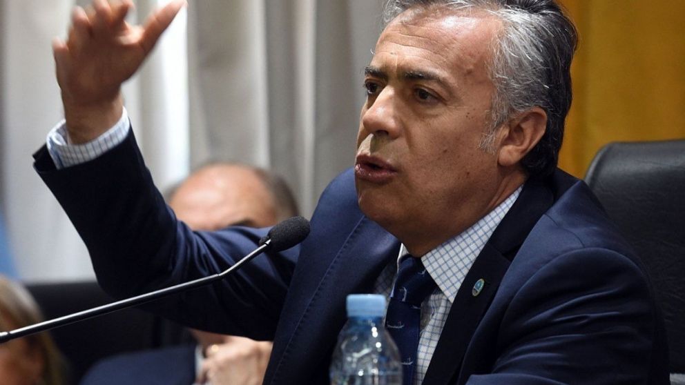 Alfredo Cornejo apuntó contra el Gobierno