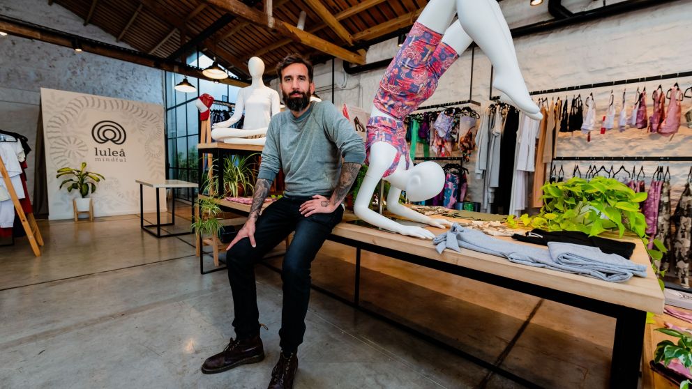 El yoga le cambió la vida a Leonardo Mustafá El Abed