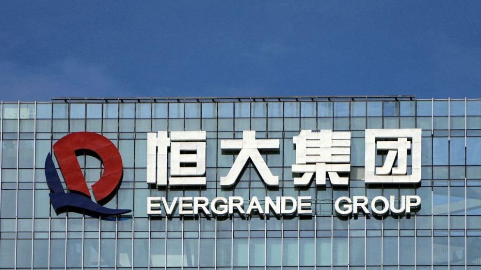 Mañana Evergrande debería afrontar el pago de unos 2.100 millones de dólares