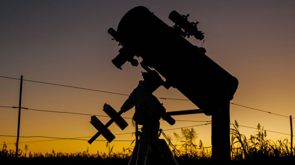 Exploradores del cielo: el astroturismo gana dimensión