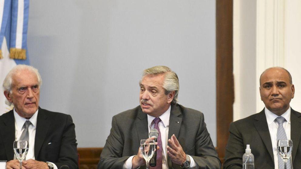Alberto Fernández comenzará con la primera batalla