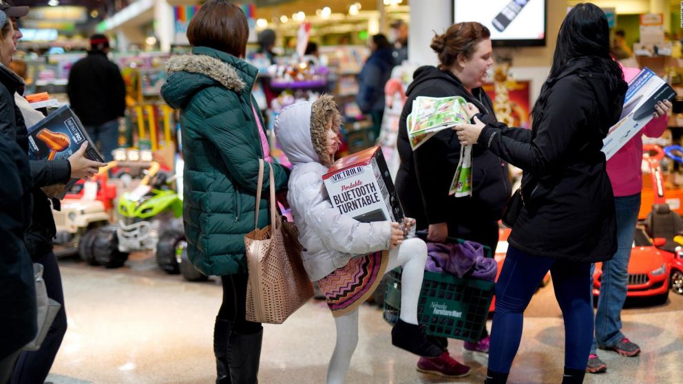 Sube la confianza de los consumidores en EEUU y perfila una economía nuevamente en alza
