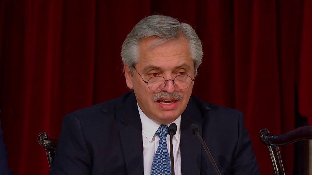 Alberto no da marcha atrás