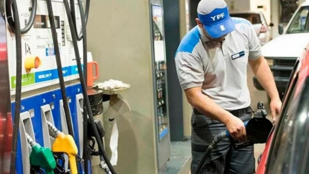 YPF aumenta el 9,5% el precio de los combustibles b�sicos