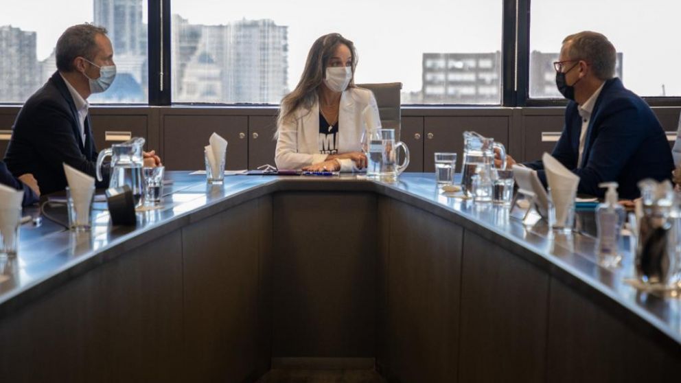 Malena Galmarini se reunió con representantes del Banco Mundial para supervisar los avances del Sistema Riachuelo