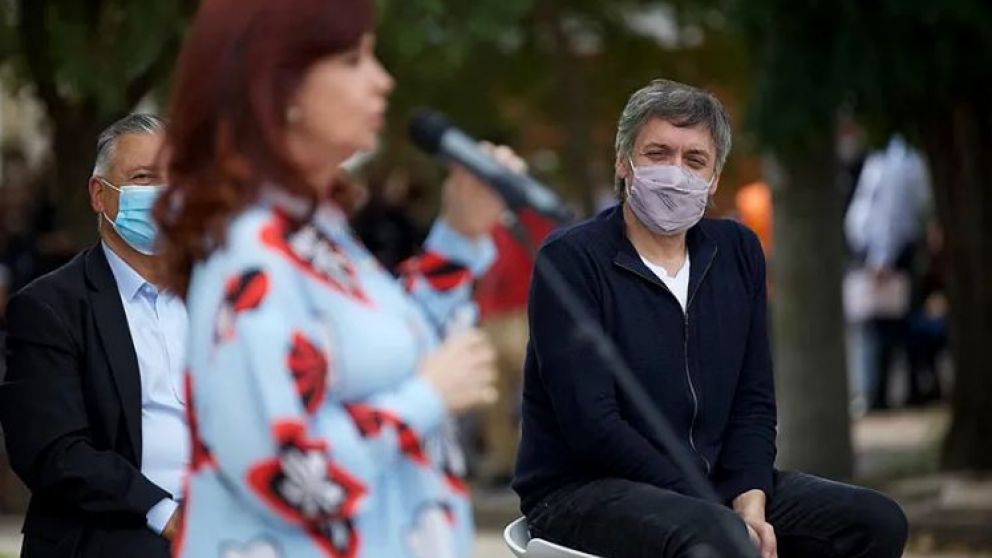 Cristina Kirchner habló de la ley de acuerdo con el FMI y contó que estuvo con Máximo antes de votar