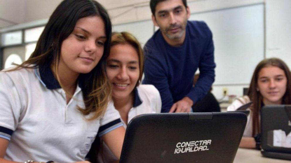 Conectar Igualdad está destinado a estudiantes y docentes del nivel secundario