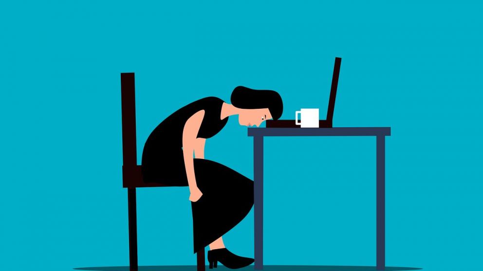 8M: las mujeres padecen más el agotamiento del home office