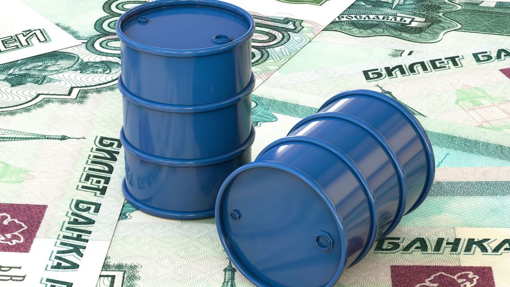 Estados Unidos y Europa analizan prohibir las compras de petróleo ruso