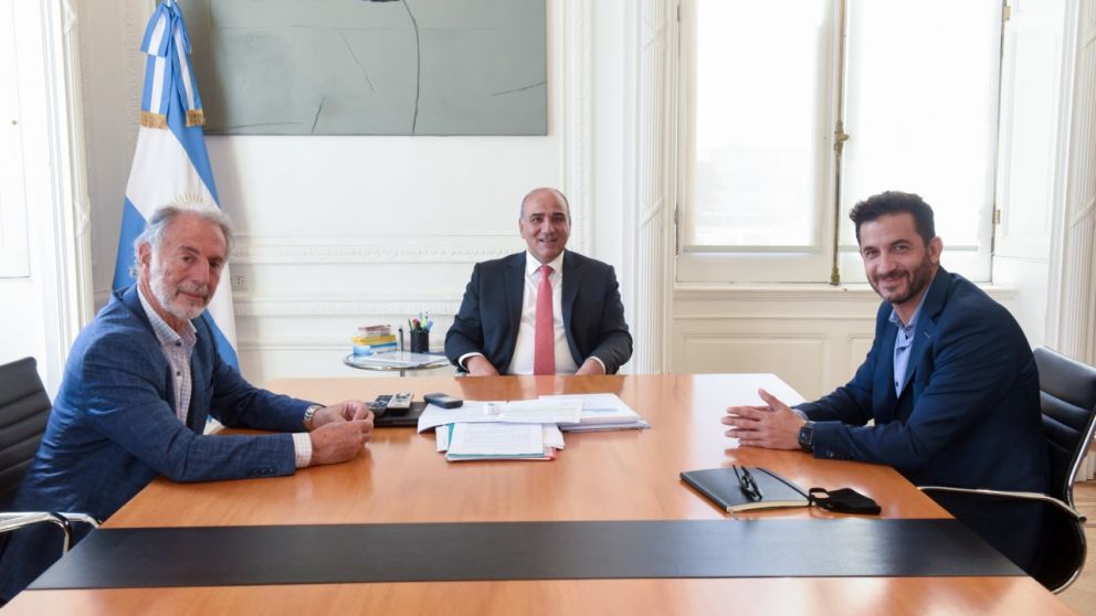 Argentina invertirá USD250 millones para construir un satélite y dar conectividad total a las Islas Malvinas y la Antártida