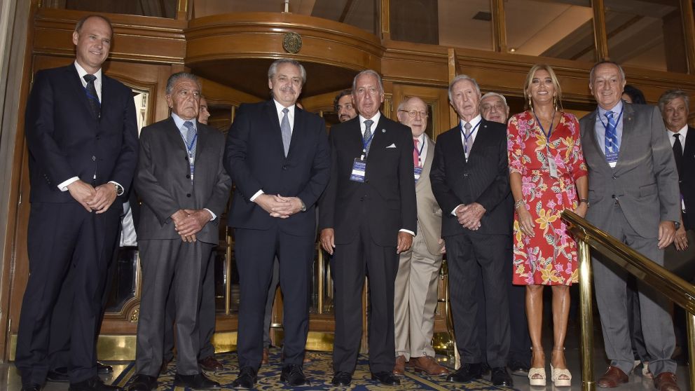 Los empresarios fueron invitados a la asamblea legislativa