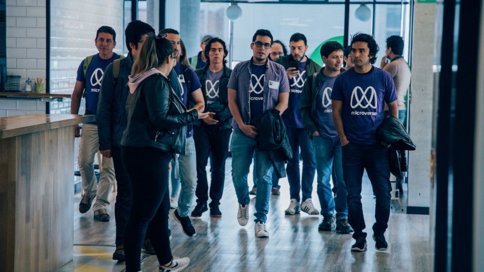 Aprender ahora y pagar después, la propuesta de Microverse