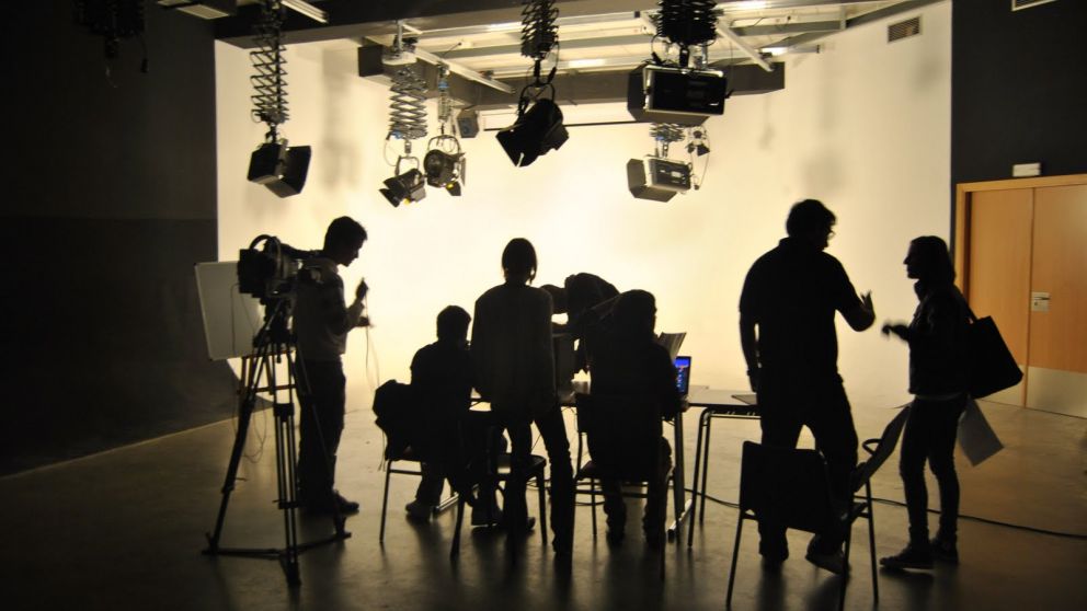 Los titulares de Potenciar Trabajo podrán insertarse en la industria de cine y televisión