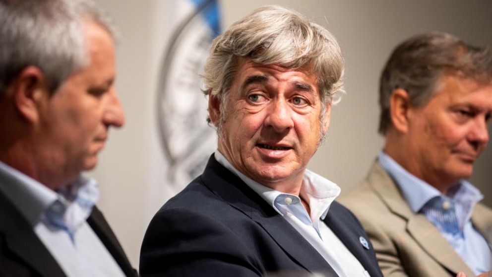 Nicolás Pino, presidente de la Sociedad Rural, dijo que "no hay sustento reglamentario" para cobrar las retenciones