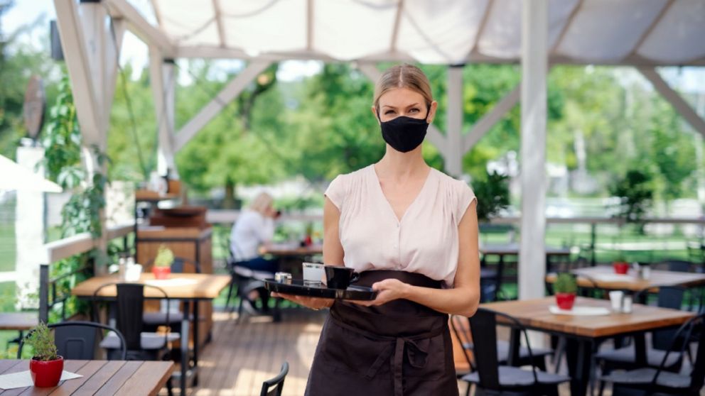 Beneficiarios de planes sociales pasarán al empleo formal en el sector gastronómico