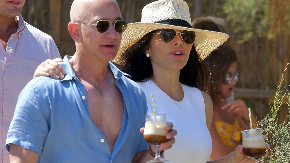 El yate de Jeff Bezos será el más grande de todos y le permitirá viajar por el mundo
