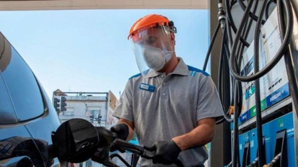 Los viajeros aprovecharán ofertas de ahorro, ante el aumento de naftas confirmado por YPF