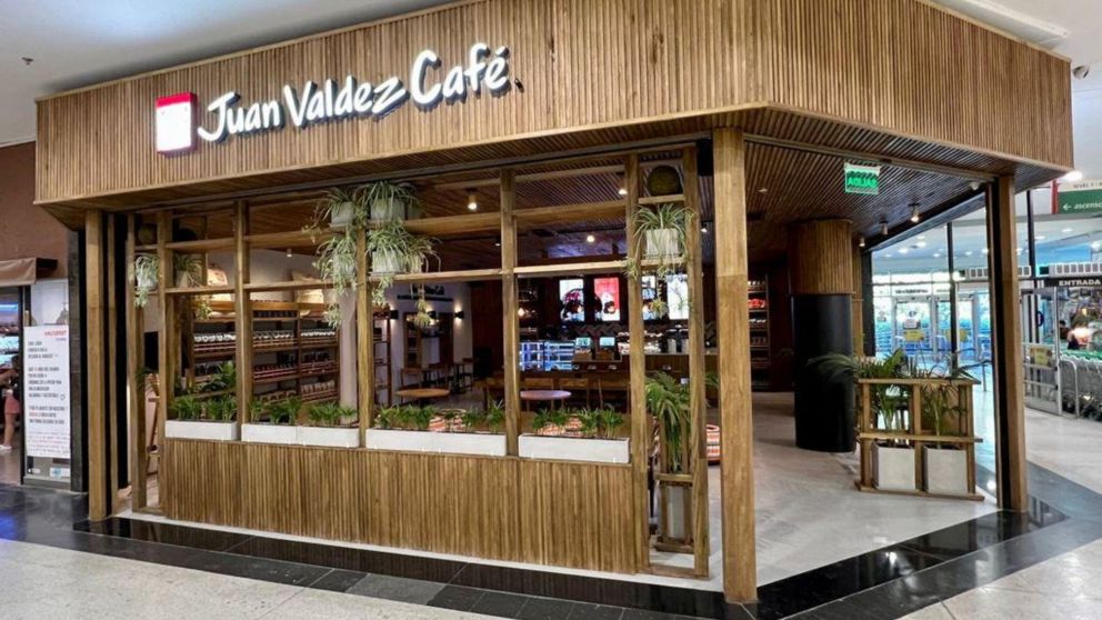 El primer local de Juan Valdez abrió en el Unicenter Shopping