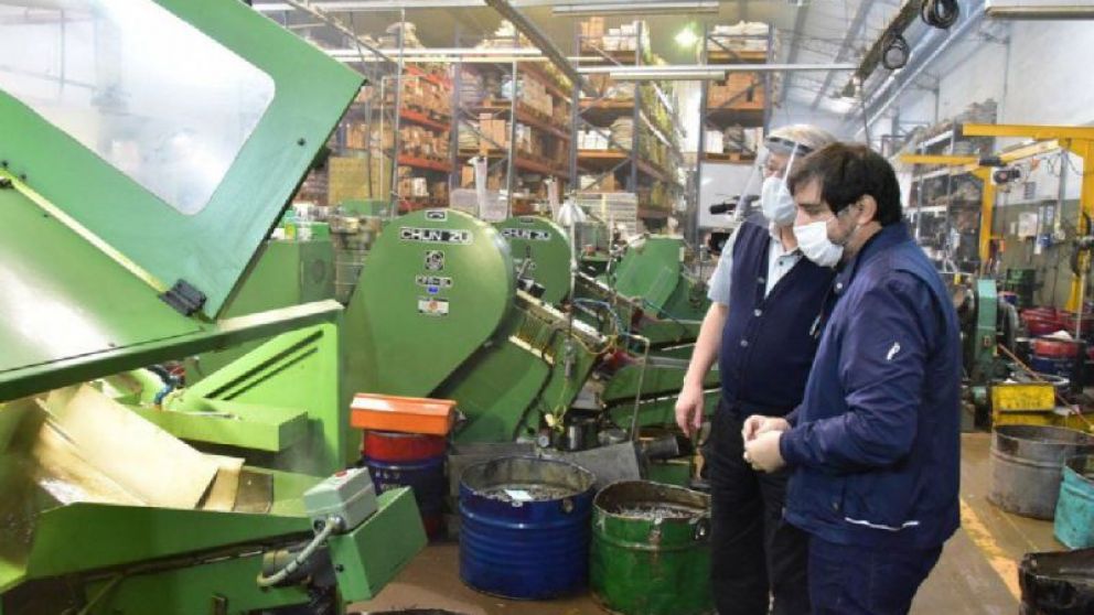 El Indice de Producción Industrial Pyme creció 4,2% en diciembre con 10 sectores en alza y 1 en baja