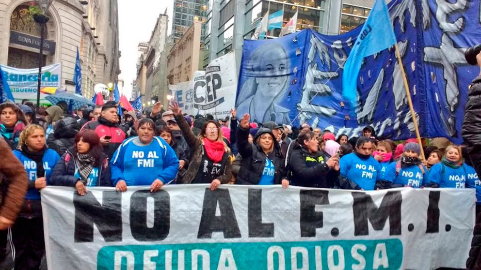Movimientos sociales marcharán en apoyo al Gobierno frente al ajuste que pretende imponerle el FMI