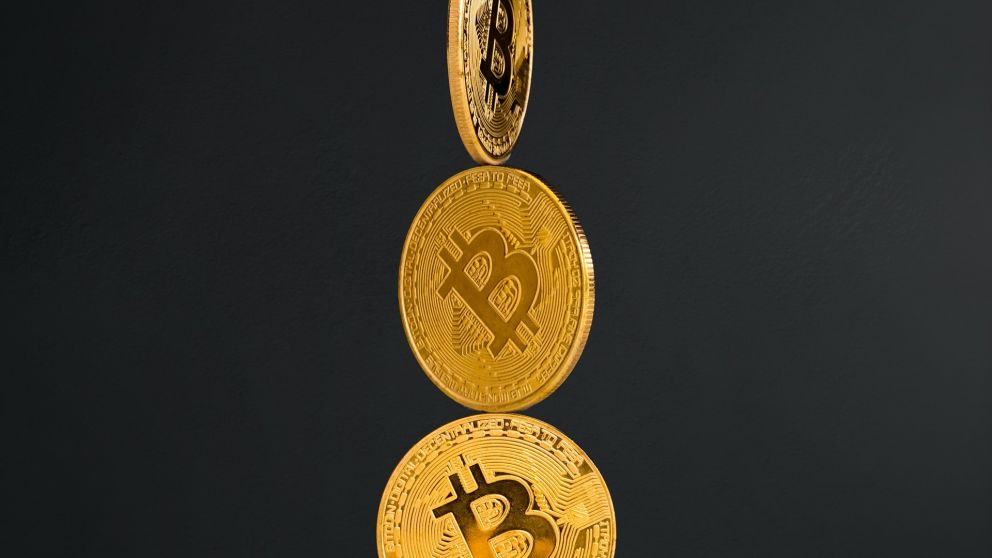 Leve repunte del mercado cripto con un dólar blue saltando a los $211