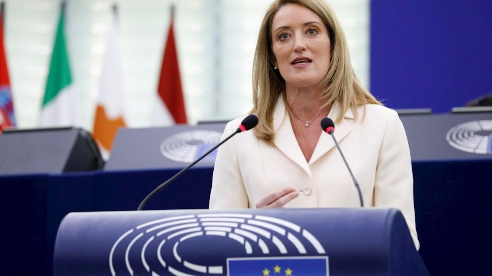 Metsola es la primera mujer elegida para presidir el europarlamento en veinte años