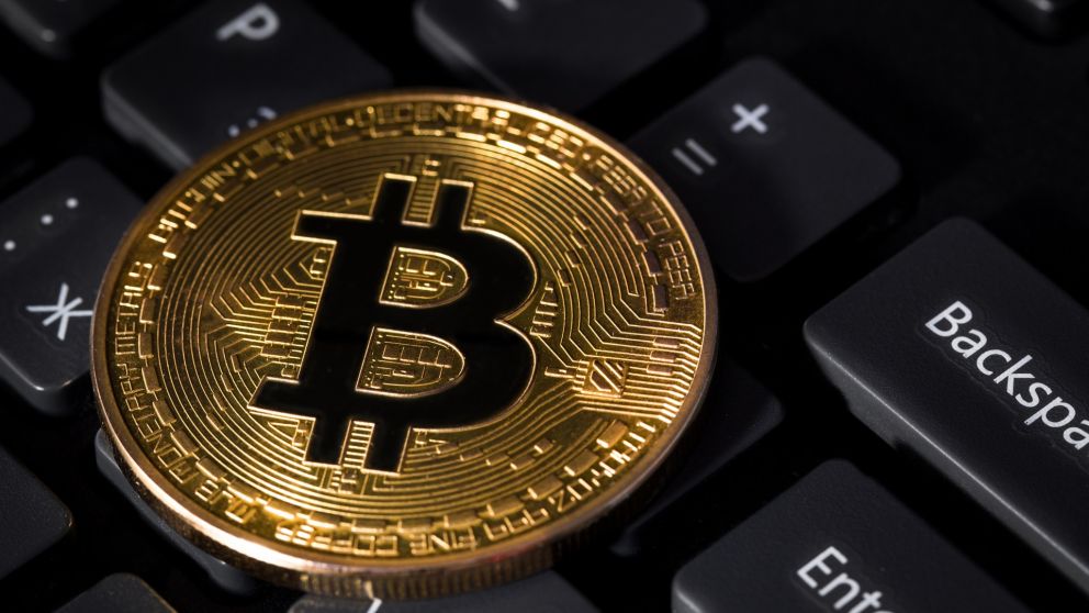 Mercado cripto recupera al alza en el orden del 5%
