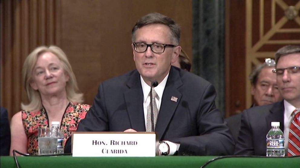 Clarida habría operado en el mercado bursátil con información privilegiada que le permitió obtener ganancias