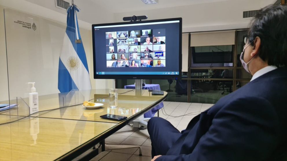 La reforma laboral o modificaciones por indemnización no están en agenda, dijo Moroni