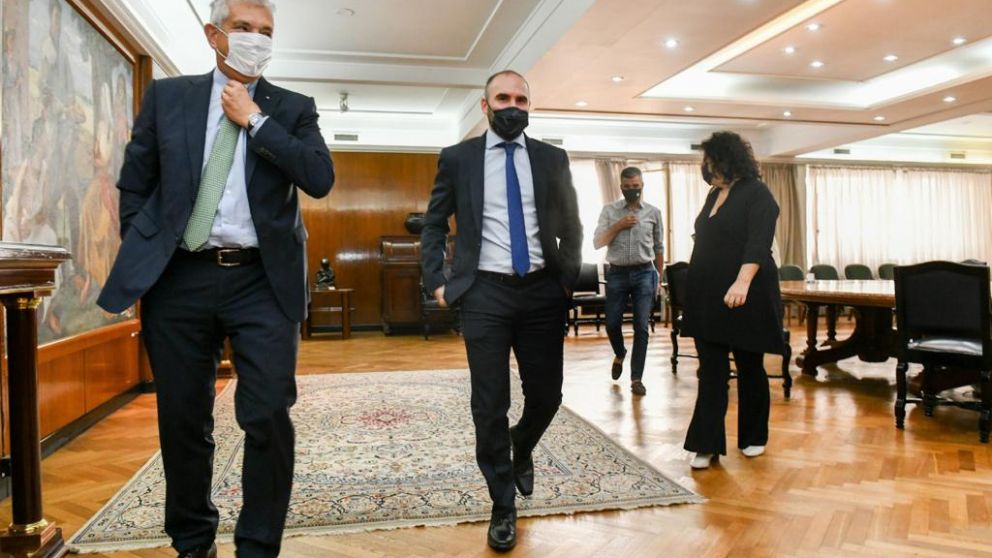 Tercera ola de Covid: reunión del Gobierno con empresarios y sindicalistas