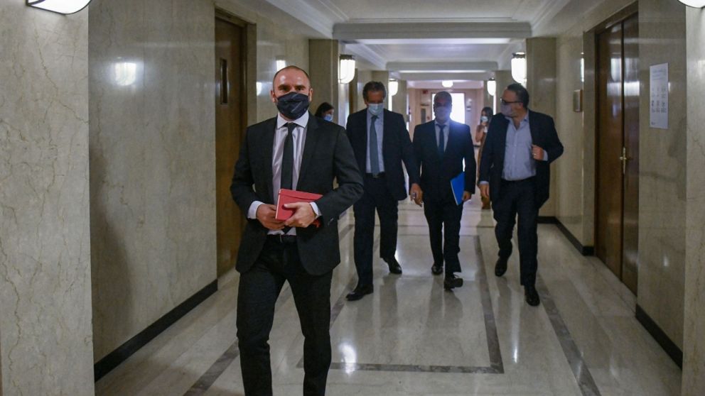 La reunión comenzó alrededor de las 13.30