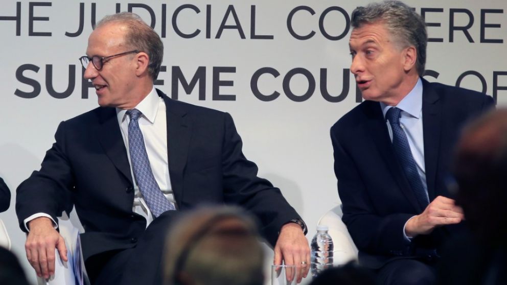 Macri y Rosenkrantz, en la mira