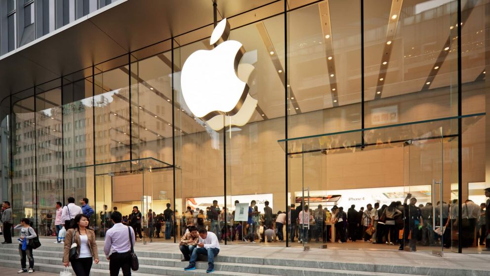 Las acciones de Apple subieron un 34% en 2021 y los analistas esperan que sigan en aumento