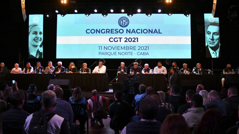 El 11 de noviembre la CGT sell� su unidad con f�rceps y en tiempo de descuento