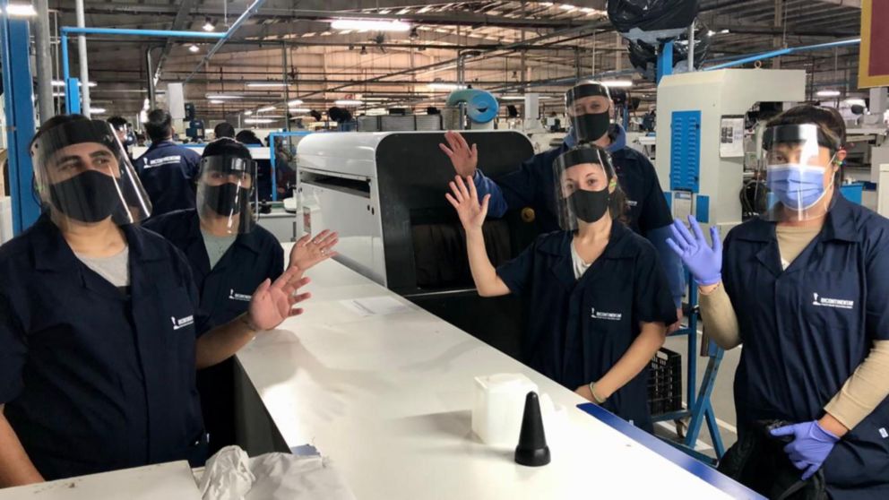 La planta de Bicontinentar en Chivilcoy planea sumar trabajadores, fabrica para marcas de la talla de New Balance, Diadora y Penalty, entre otras,