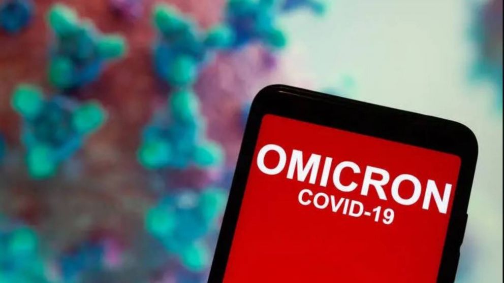 El CDC confirmó que el síntoma más común de Ómicron es la tos seca