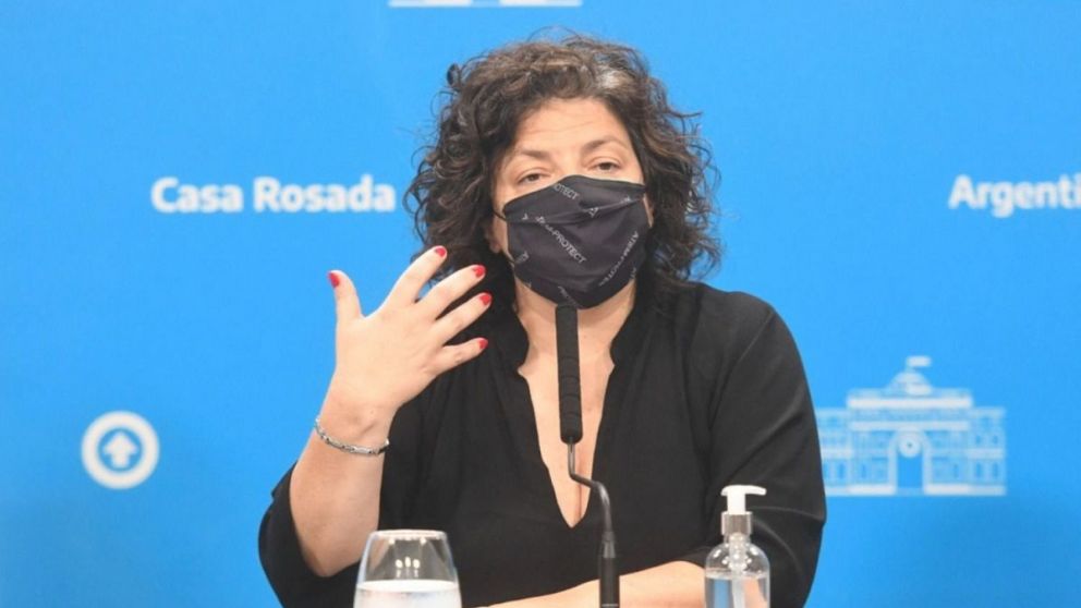 Vizzotti salió al cruce de las declaraciones de Macri contra el plan de vacunación